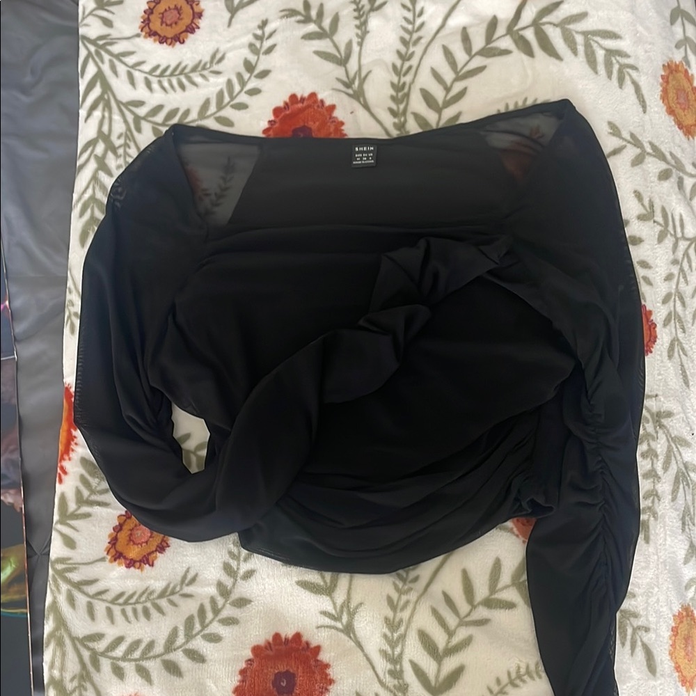 SHEIN Black Long Sleeve Top